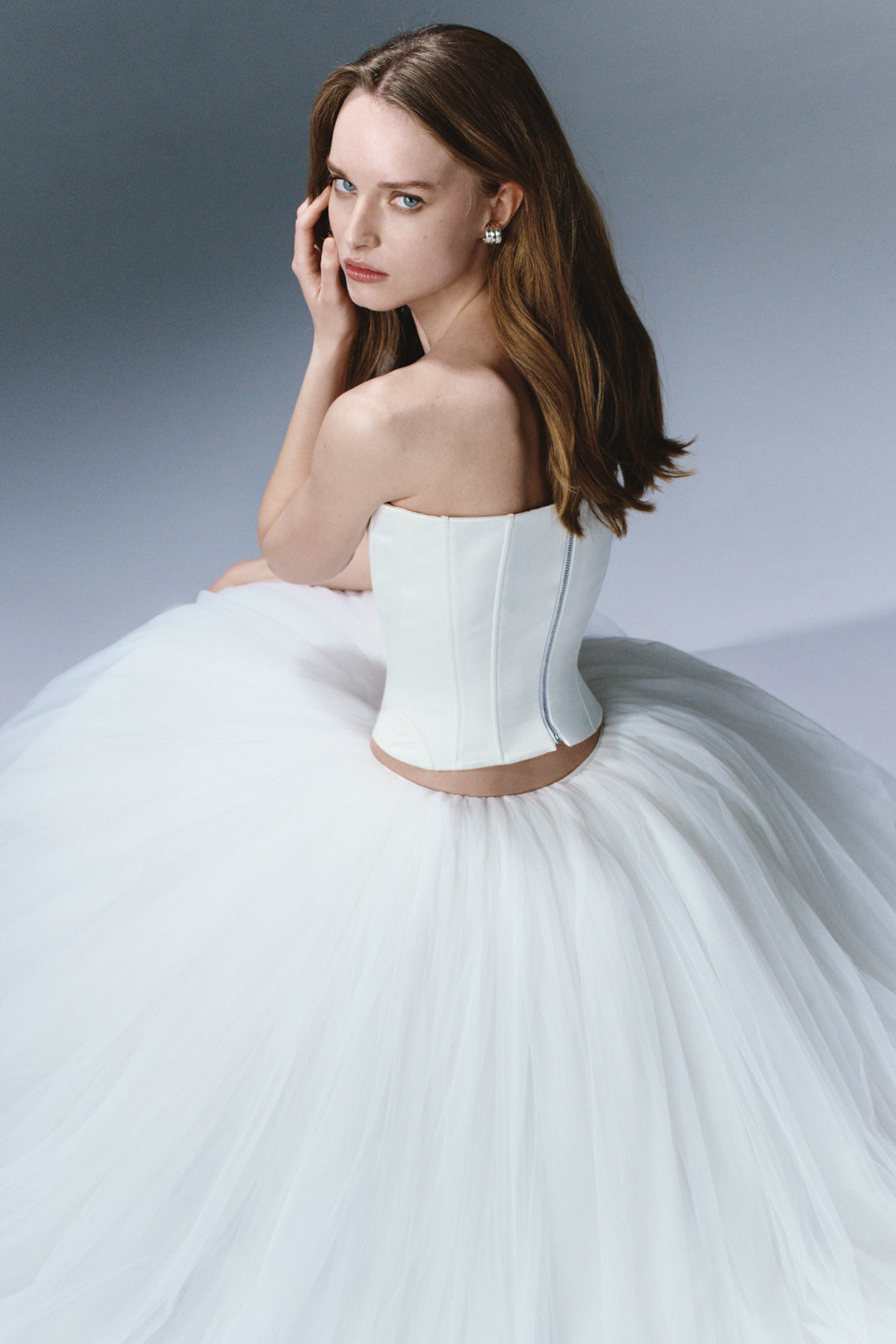 SATIN CORSET WITH ANGLE