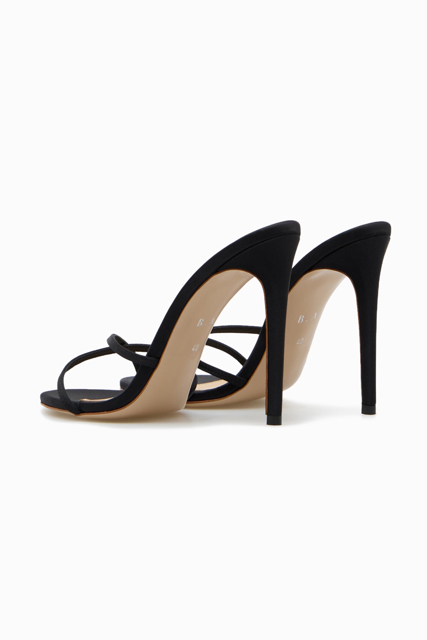 LIA SANDALS BLACK