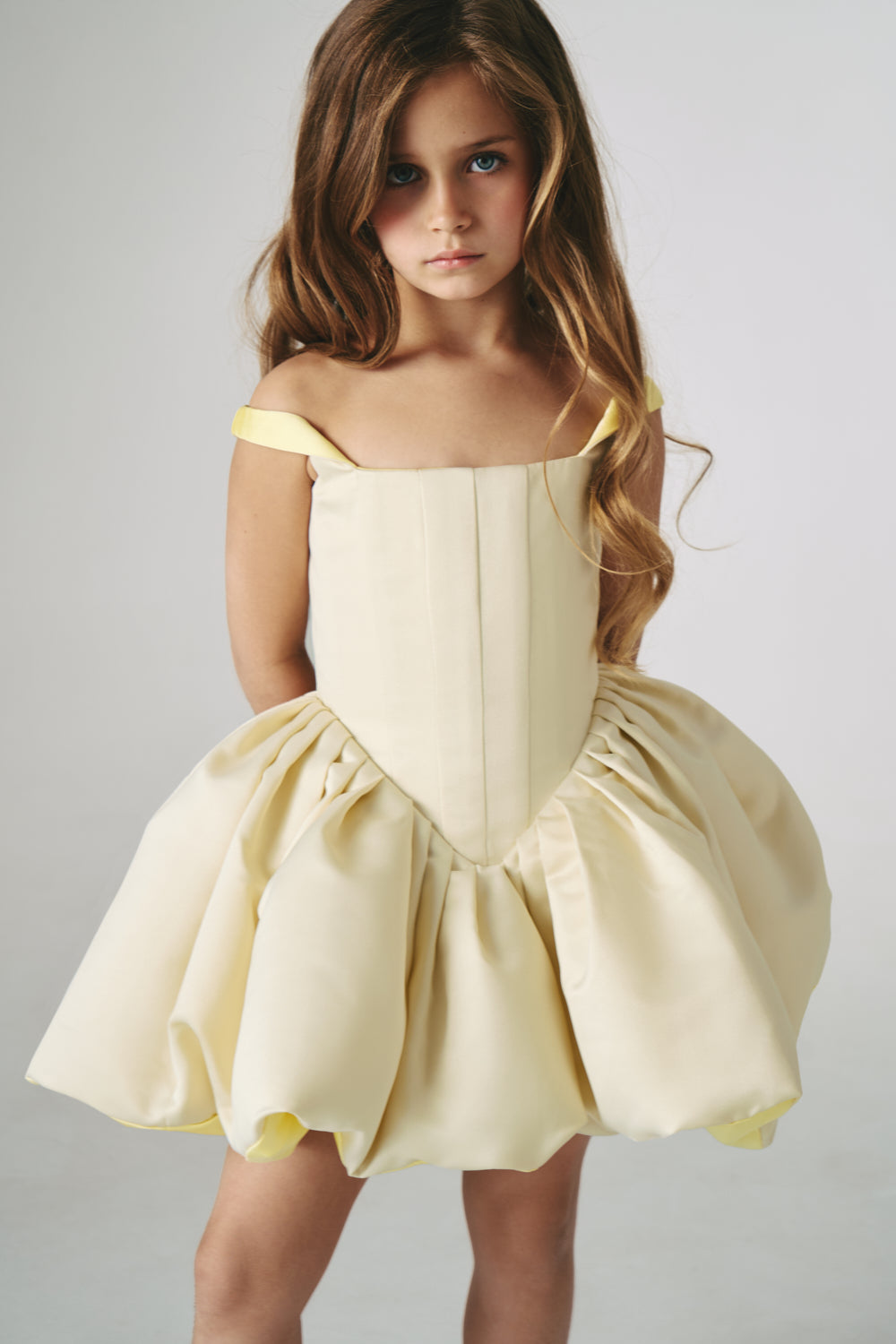 MISS LOLI TWO-SIDED DRESS BEIGE-LEMON 5-6