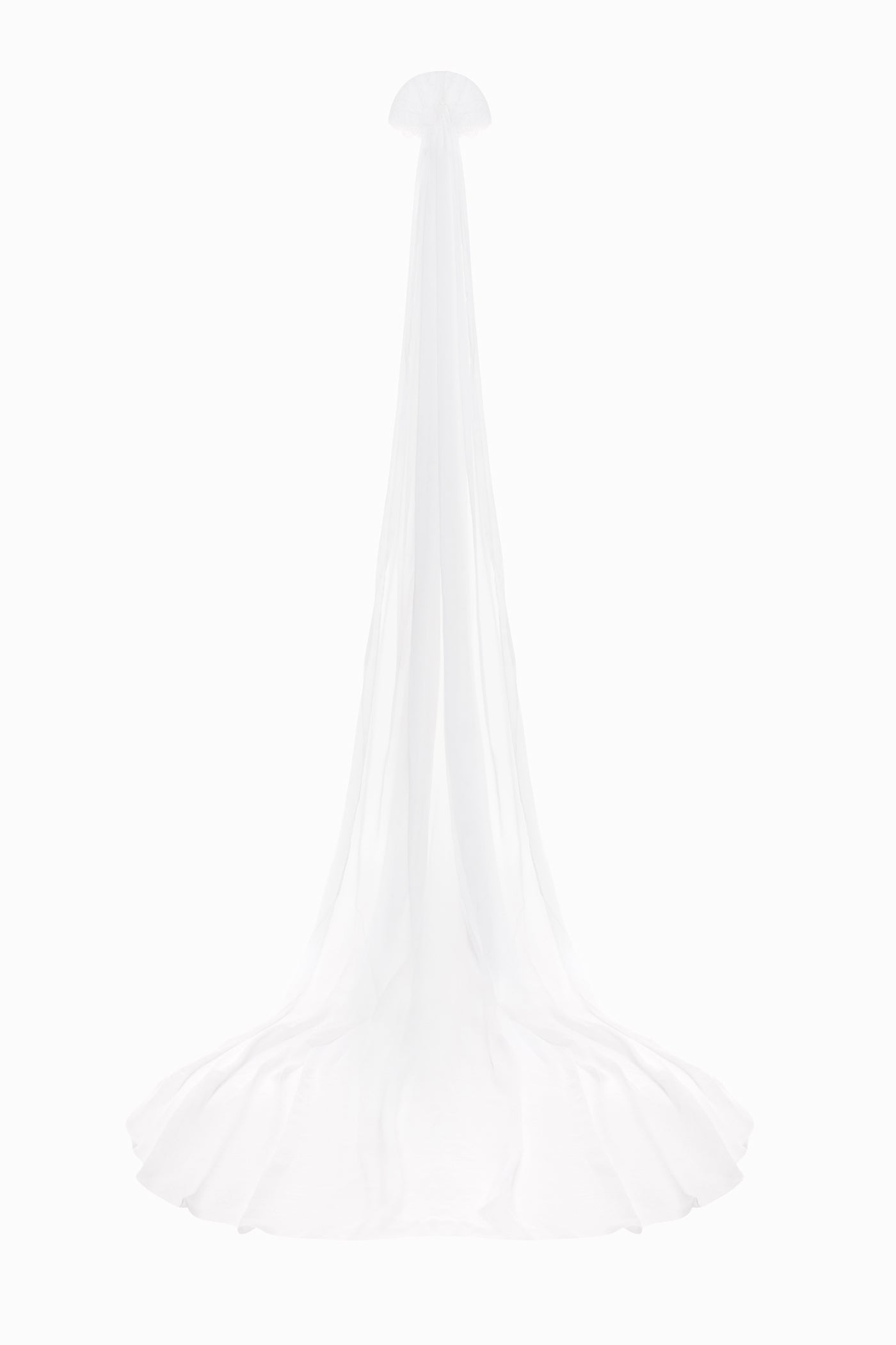 LONG VEIL WITH LACE HAT