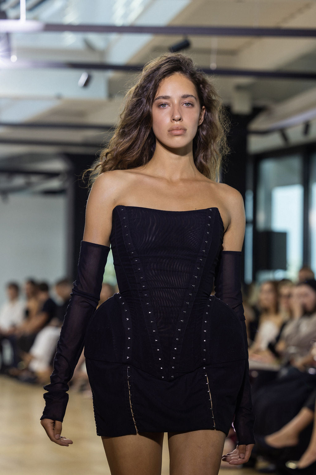 MUNA MINI DRESS WITH HOOKS BLACK