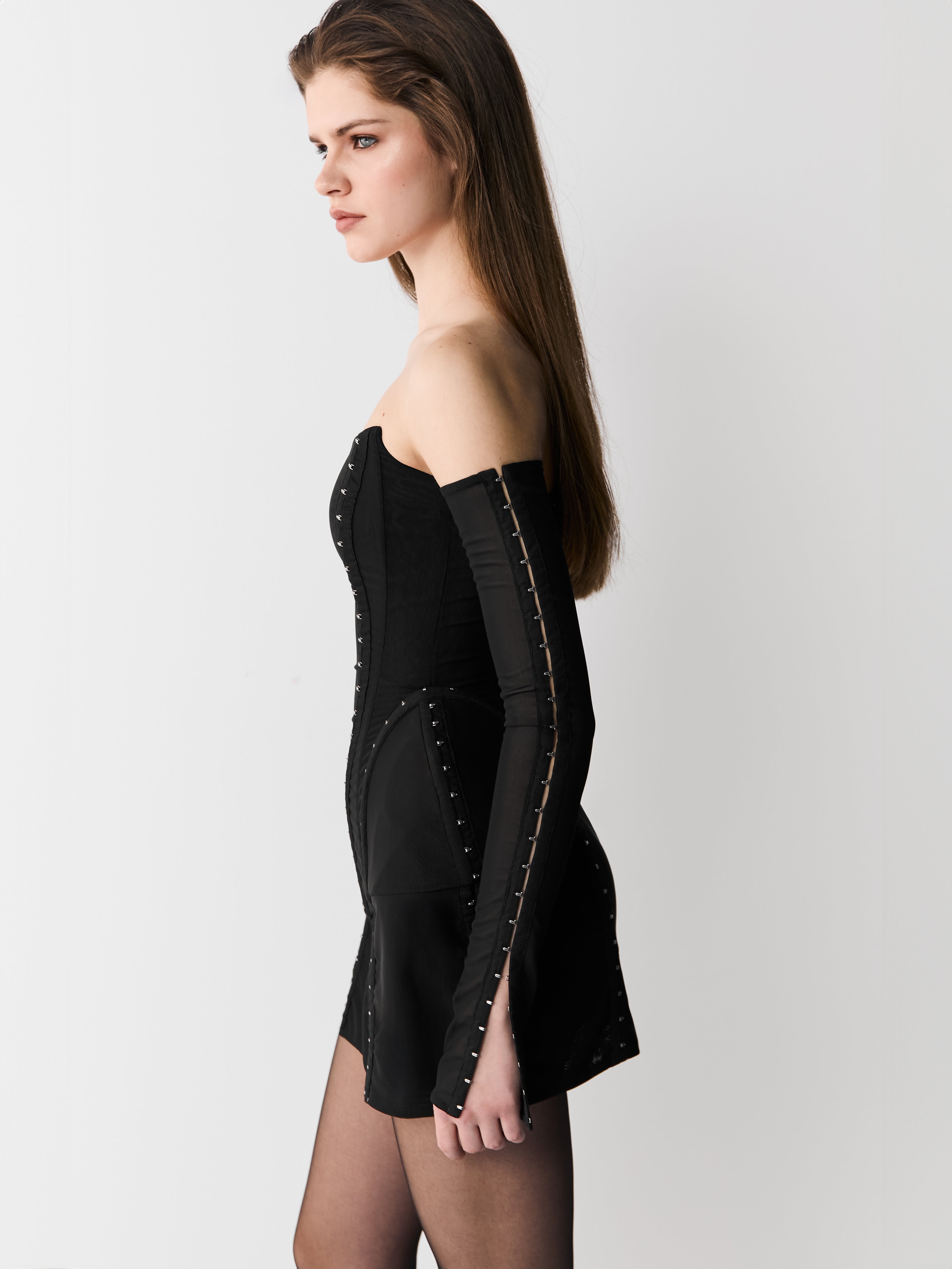 MUNA MINI DRESS WITH HOOKS BLACK