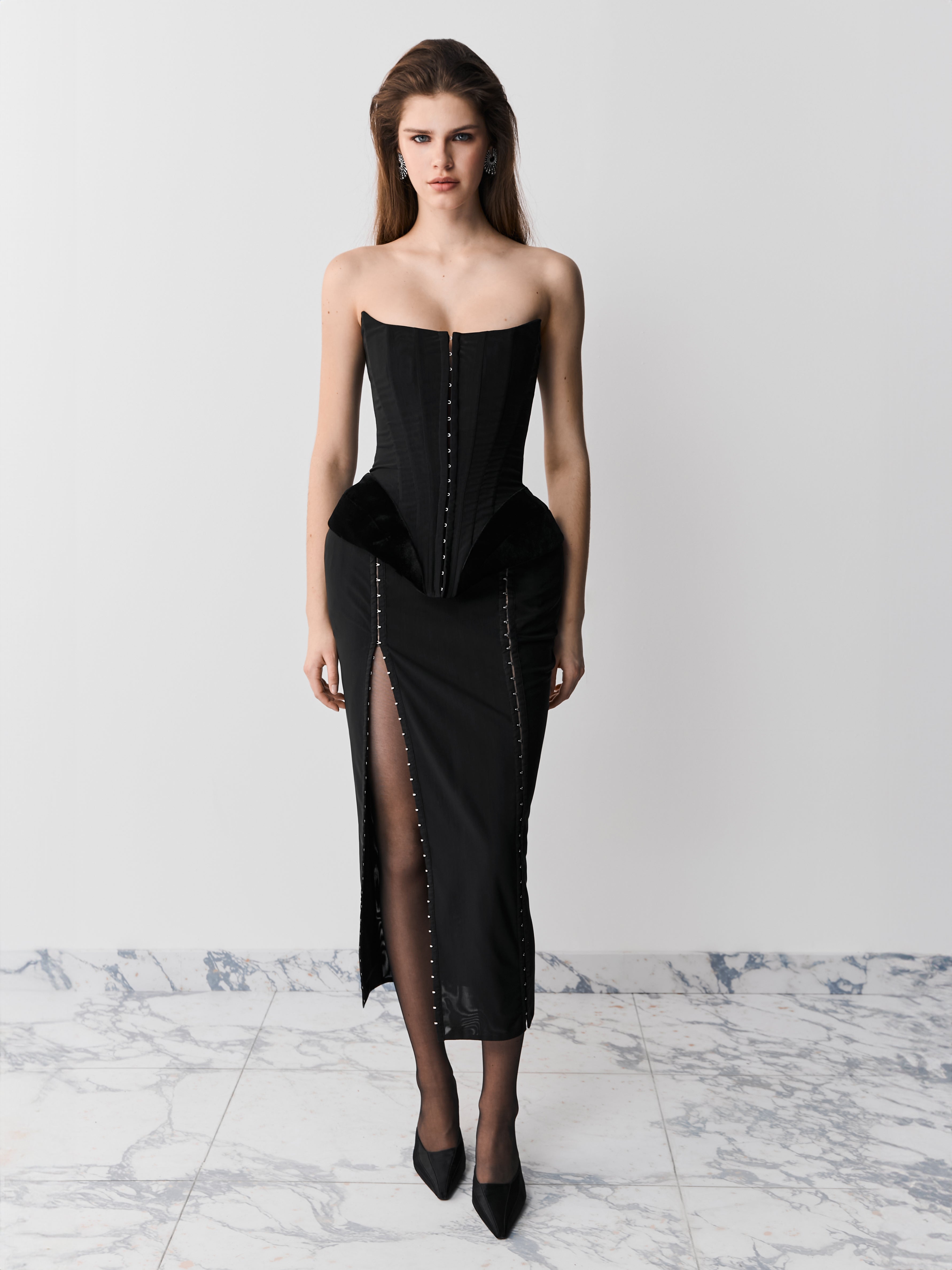 MESH CORSET WITH HOOKS BLACK
