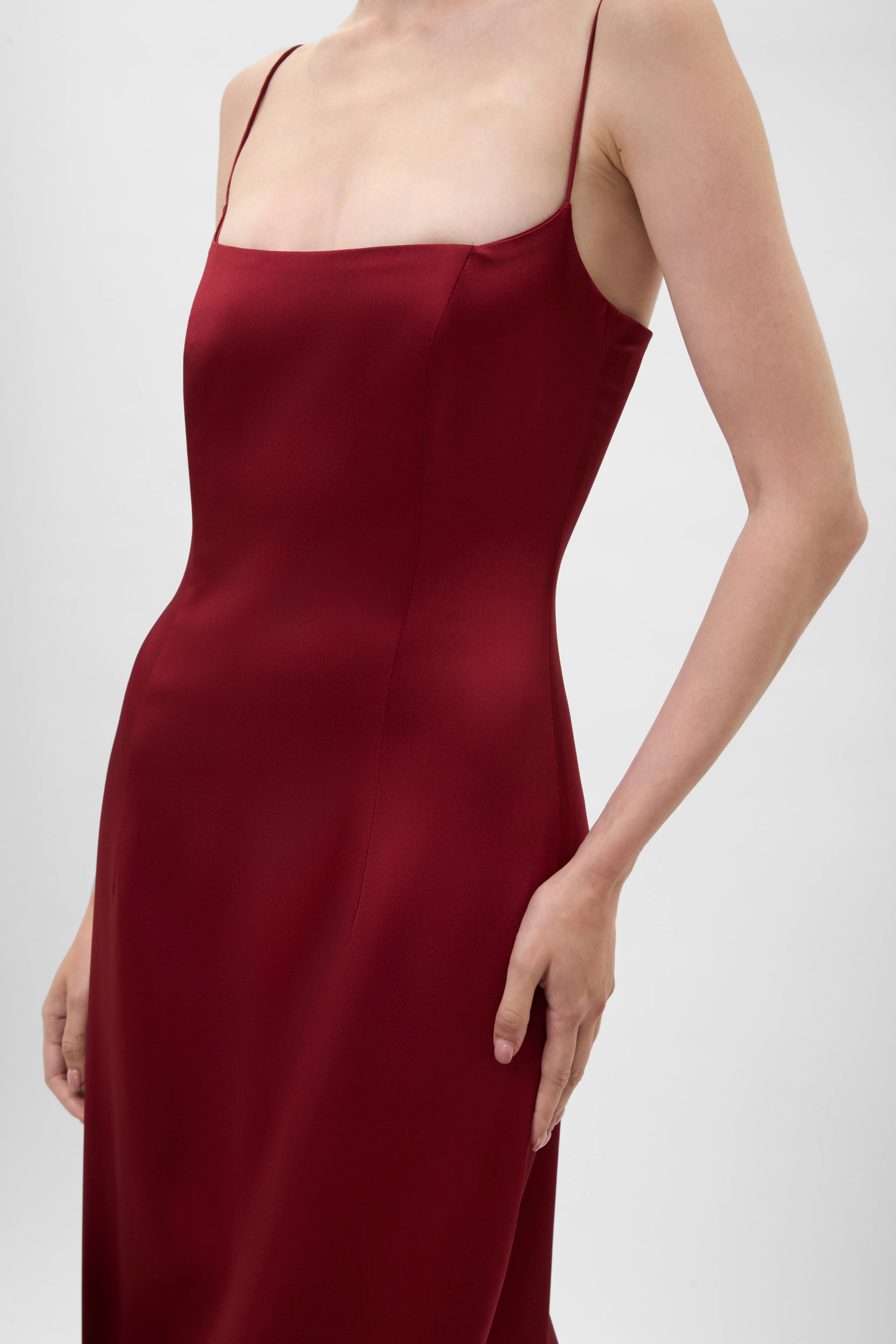 LUNA DRESS BURGUNDY