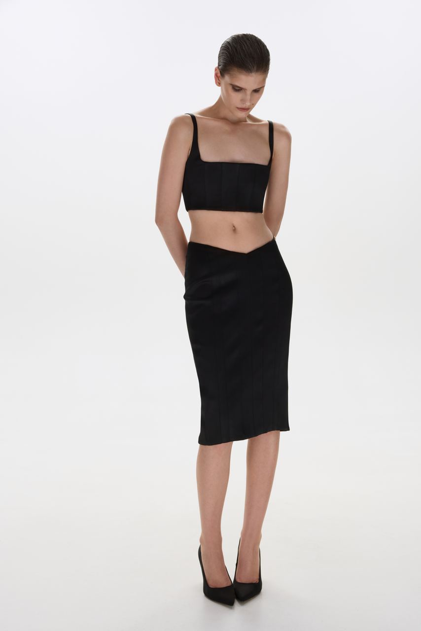 SOFT SATIN TOP WITH STRAPS BLACK