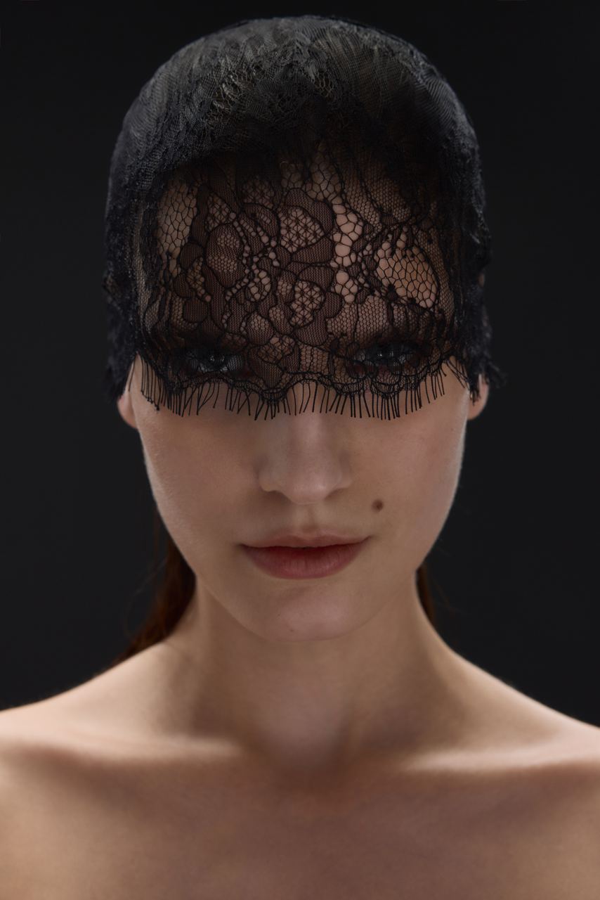 LACE HAT BLACK
